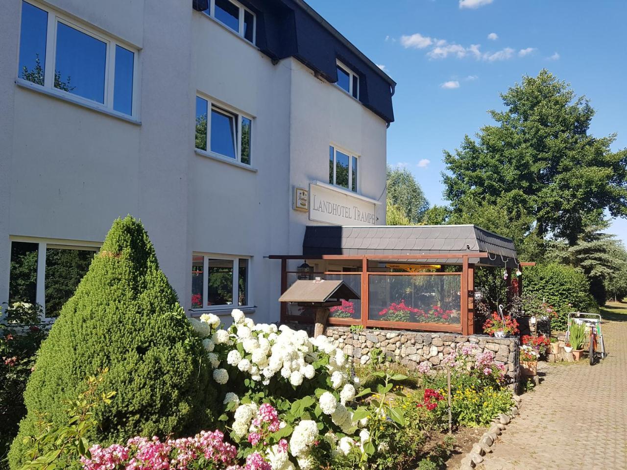 Landhotel Trampe المظهر الخارجي الصورة